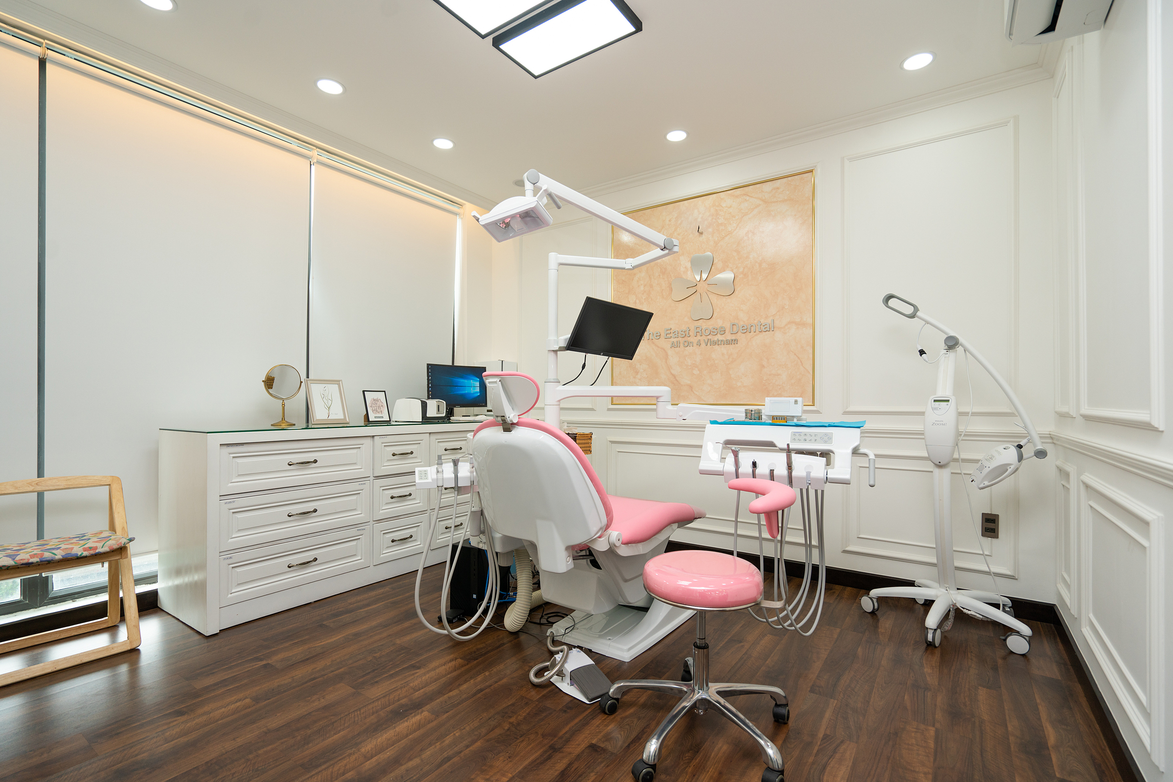Nha khoa đầu tư cơ sở vật chất, thiết bị từ các quốc gia hàng đầu thế giới.